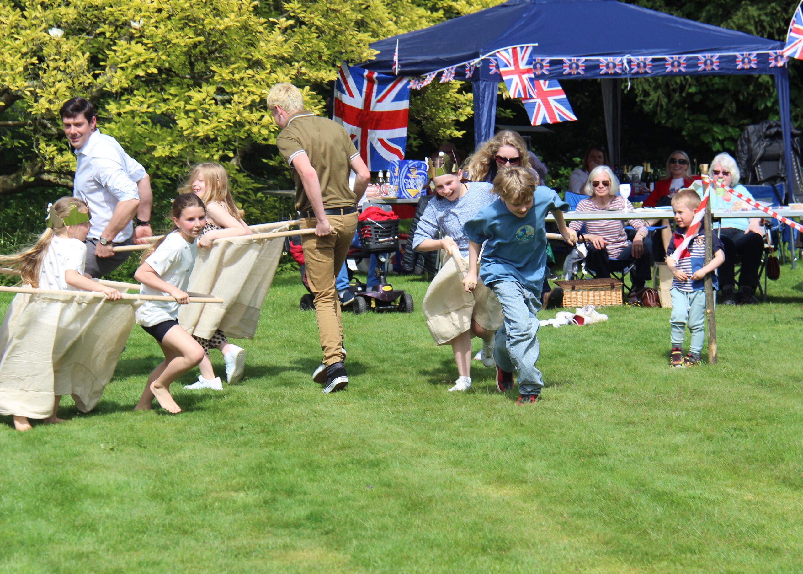 Handbrake turn in the Fred Flintstone sedan chair race